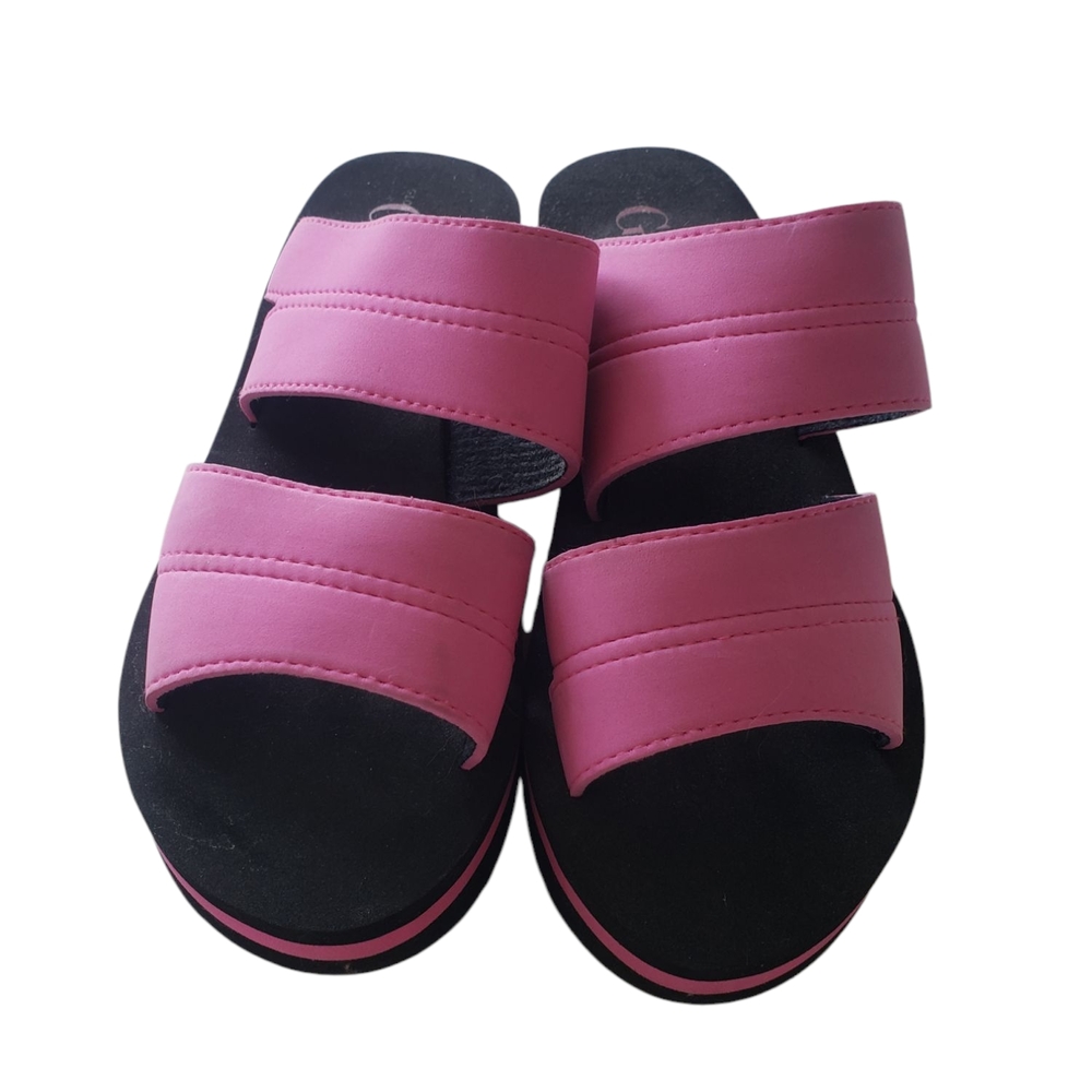 Gloria Vanderbilt Pink and Black Textured Slide Sandals